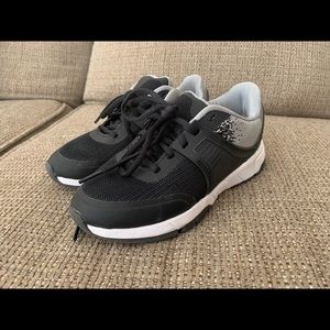 Cat and jack boys size 1 tennis shoe NWOT